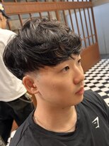 フランクス バーバー ウエストトウキョウ 吉祥寺店(FRANK’S BARBER WEST TOKYO)&nbsp;スパイキーショートブルーブラックフェザーパーマサーフカールY