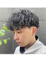 クオル 円山(QOL)&nbsp;無造作スパイラルパーマ波巻スパイラルパーマ刈り上げマッシュ