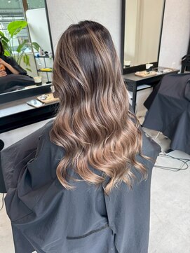 メリー オオサカ(Merly Osaka) バレイヤージュ