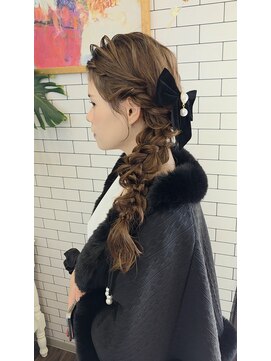 リール(THE RIRE.) *THERIRE. サイド編みおろしアレンジ*