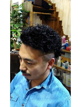 ホリデイ ヘアー(HORIDAY HAIR) メリ！ハリ！ストロングパーマ