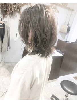 ヘアーアンドアトリエ マール(Hair&Atelier Marl) 【Marl】ミルクティーグレージュカラーの無造作ミディ♪