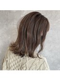 オリーブベージュ