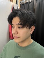 ハチマルハチ 新宿(808)&nbsp;パーマを生かしたセンターパートスタイル^_^