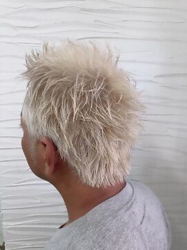 グロウトヨサキワン(GLOW TOYOSAKI ONE) ホワイトベージュカラー