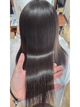 酸性ストレート×トリートメントで艶髪★