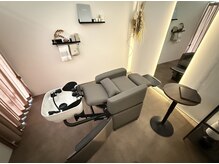 アプレッジ(PLEDGE)の雰囲気(移動なし、シャンプー台一体型のお席で自分だけの時間◎)