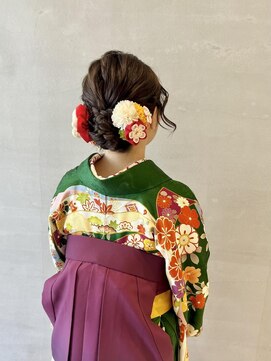 ノルン バイ シェリッシュ(Norn by sheriche) 卒業式ヘアアレンジ