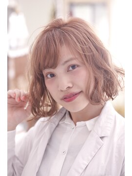 キミ(kimi) 【ｋｉｍｉ自由が丘】ベージュカラー×ウェーブボブ 髪質改善