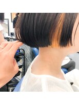 ページボーイ美容室&nbsp;[お客様スタイル]インナーカラー×ミニボブ
