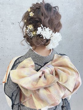 ヘアールーム プリズム(Hair room Prism) 成人式ヘアアレンジ◎