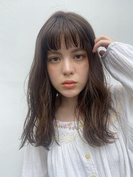 レオニード 表参道(LEONID) ロングレイヤー　ホワイトアッシュ　佐々木