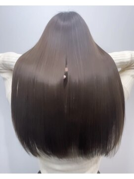 リグフクオカ(L.I.G fukuoka) くびれヘア/髪質改善/縮毛矯正/レイヤーカット/韓国/顔周り/天神