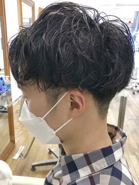 ヘッズ 本八幡店(HEADS) MEN'S HAIR センターパート ツイストスパイラル コンマヘア