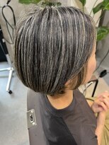 プラスシー(+C)&nbsp;白髪を活かして作る大人の地毛にハイライト/薬院白髪ぼかし