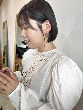 オト(oto) グレージュカラー　ダブルカラー　ボブ