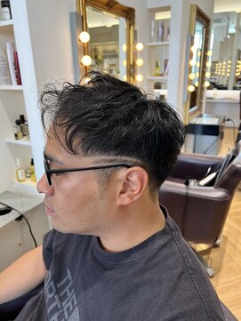 コワファースト させぼ五番街店(COIFF1RST) 刈り上げ×ラインstyle☆