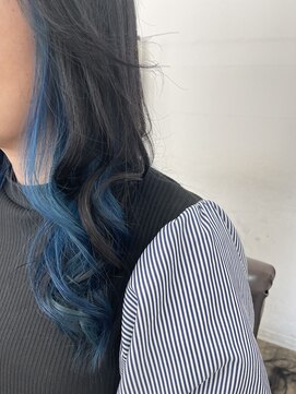 ルレーヴ 萩丘店(Le reve) ブルーインナーカラー ［浜松/浜松郊外/髪質改善/縮毛矯正]