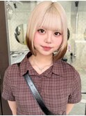 ホワイトベージュ/ルーツカラー