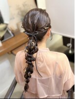 ムニカ 表参道(Munica)&nbsp;大人気編みおろしヘアアレンジ♪/表参道ヘアセット