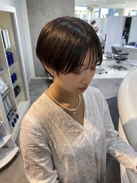 エアー 青山(AIR) 前髪あり耳掛け丸みボブコンパクトショート20代30代40代50代