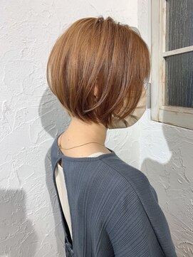 アソビ 表参道(ASOBI) 艶っと ベージュ ショートボブ