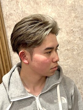 キタセンジュバーバー バイ ティーズ(KITASENJU BARBER by T's) メッシュキャップ　全頭ブリーチ　グレージュ　シルバー