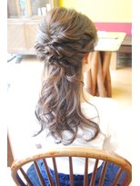 ベル(BELL)&nbsp;ルーズなハーフアップ【BELL桜新町/用賀】