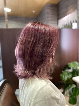 美容室 イルフェドゥ(Il fait doux) ピンクシャドールーツ