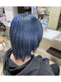 ブルー