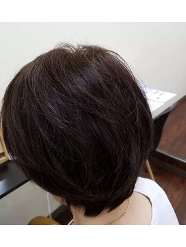 レイディバードカラー 籠原店 30分のリタッチカラー(根元白髪染め)