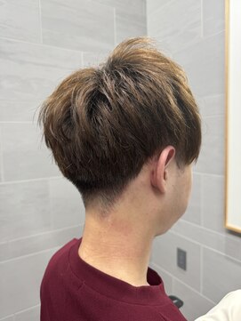 フェルナ(ferna) 刈り上げショート