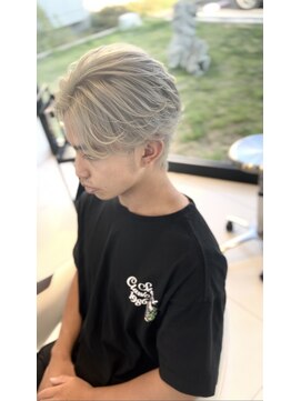 アース 甲府昭和店(EARTH) Whiteカラー