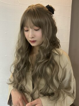 メゾンアクア 表参道(Maison ACQUA) ☆ブリーチなしダブルカラー透明感カラー オリーブベージュ ボブ