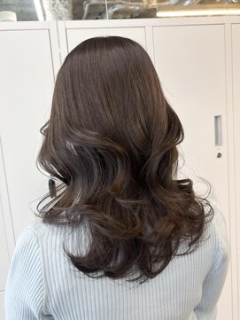 アリュウル 表参道(ALLURE) ミディアムレイヤー×チョコレートベージュ◎佐藤