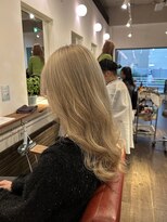 モップス 金沢文庫店(MOPS)&nbsp;ミルクティーベージュ【ブリーチ／ハイライト／ダブルカラー】