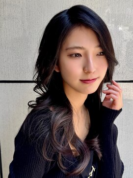 ディオ アンド ルーチェ(Dio&Luce) 静けさと色気をまとった大人レイヤー