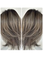 クエロ(Quaero?)&nbsp;ハイライトカラー　バレイヤージュカラー