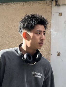 カイ(X) 刈り上げスパイキーショート