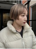 ローライトデザインのショートボブ