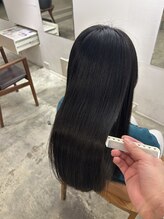 切れ毛・枝毛を徹底ケア。【リプレックス】で強い髪へ。