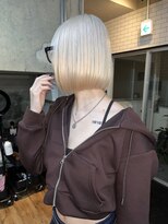ジェスター(JESTER)&nbsp;〈atsuno〉ミニボブとフラッシュブロンド