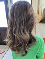 コレットヘア(Colette hair)&nbsp;【miyu】白髪ぼかしハイライトカラー