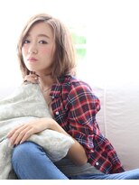NORA【ERI】センターパート小顔アッシュナチュラルカールミディ