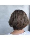 ショートの人にはハイトーンアッシュ♪