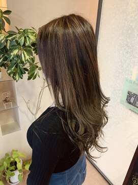 ネオンズ 南郷18丁目店(NEON´S) 【札幌白石 デザインカラー(ダブルカラー×イルミナカラー)ｔ】