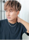 無造作に決める外国人風カラーツーブロックマッシュa仙台