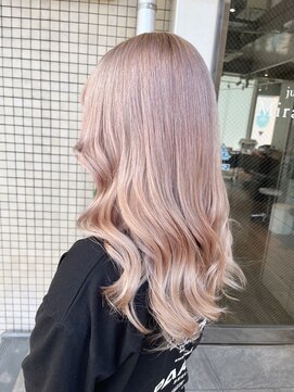 ミラシィ 成田(Mirashy) 透明感のあるピンクホワイトカラー[成田駅]