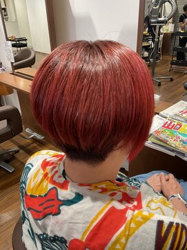 アミカ シーモール店(Amica) 前下がりボブ