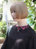 キャロルガーデンズ ボコカ 表参道(Carroll Gardens bococa) ホワイトブロンド、ボブ